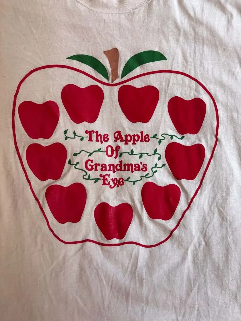 Vintage 80s Screen Stars Best 'The Apple Of Grandma's Eye' Graphic T-Shirt